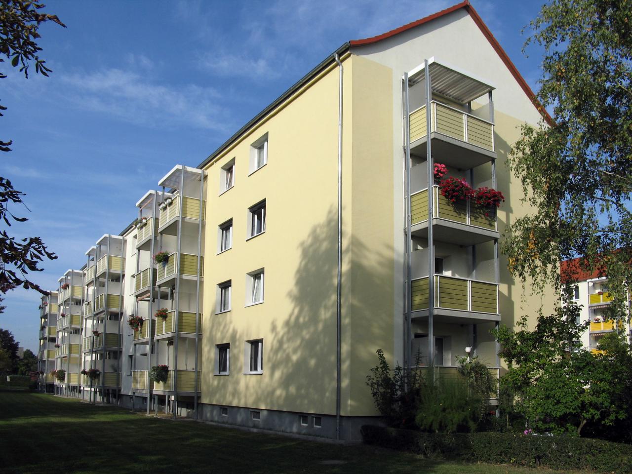 * 3 Räume * Balkon * ruhige Lage *